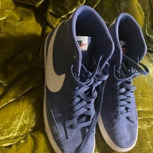 Nike Blazer Mid Vintage Suede  M9.5